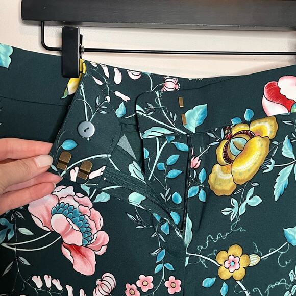 NWT LOFT green floral moody botanical trousers dress pants Size 6 office career - Picture 4 of 6